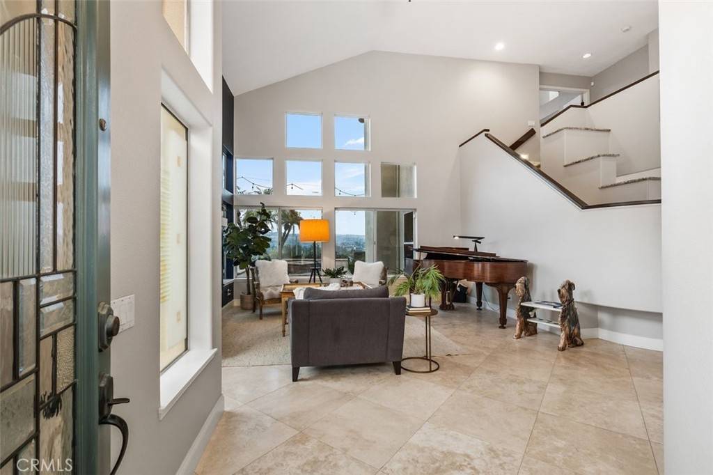 Laguna Niguel, CA 92677,17 Bergamo