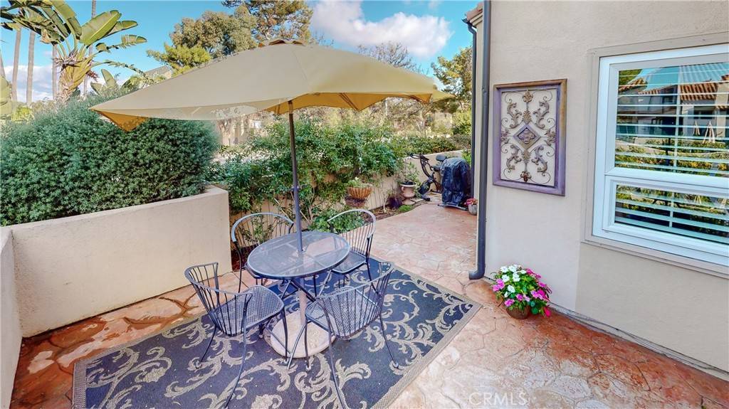 86 Corsica DR, Newport Beach, CA 92660