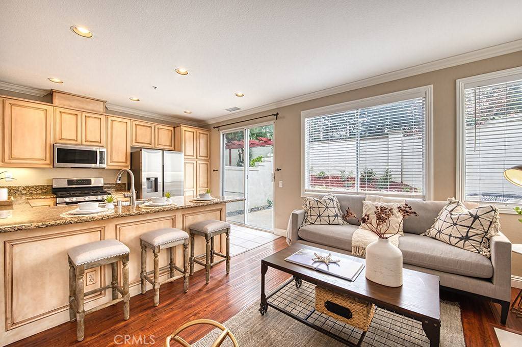 192 Seacountry LN, Rancho Santa Margarita, CA 92688