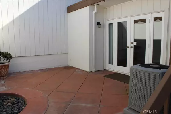 San Clemente, CA 92673,727 Calle Perlino