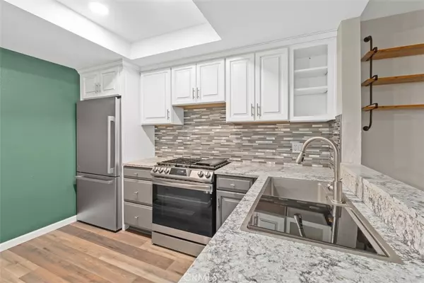 Santa Ana, CA 92701,600 W 3rd ST W #A105