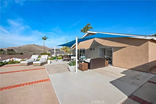 San Clemente, CA 92672,425 Calle Pueblo