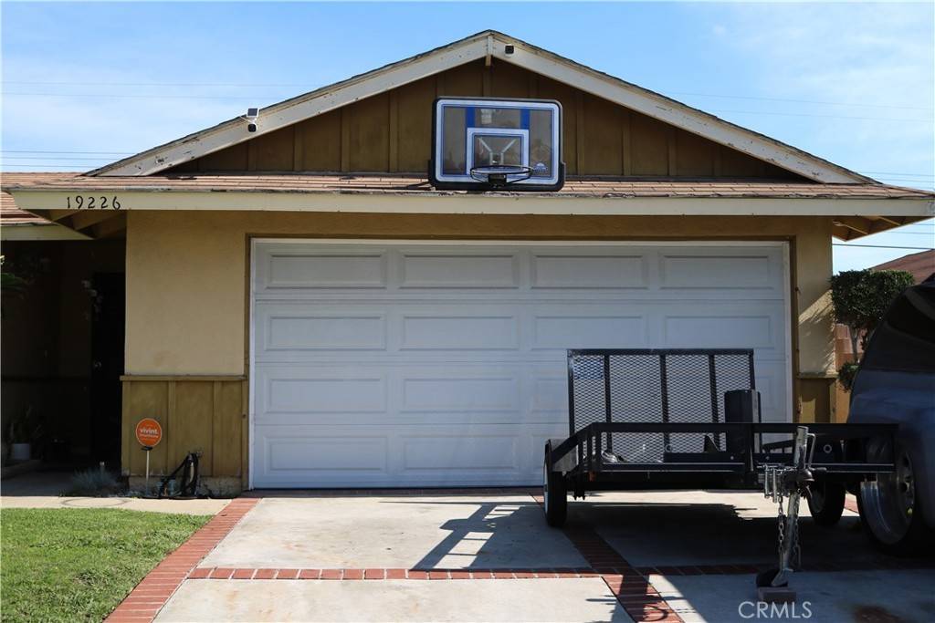 Carson, CA 90746,19226 Fariman DR