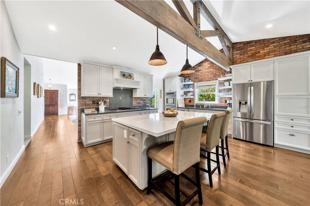 25011 Katie Avenue, Laguna Hills, CA 92653