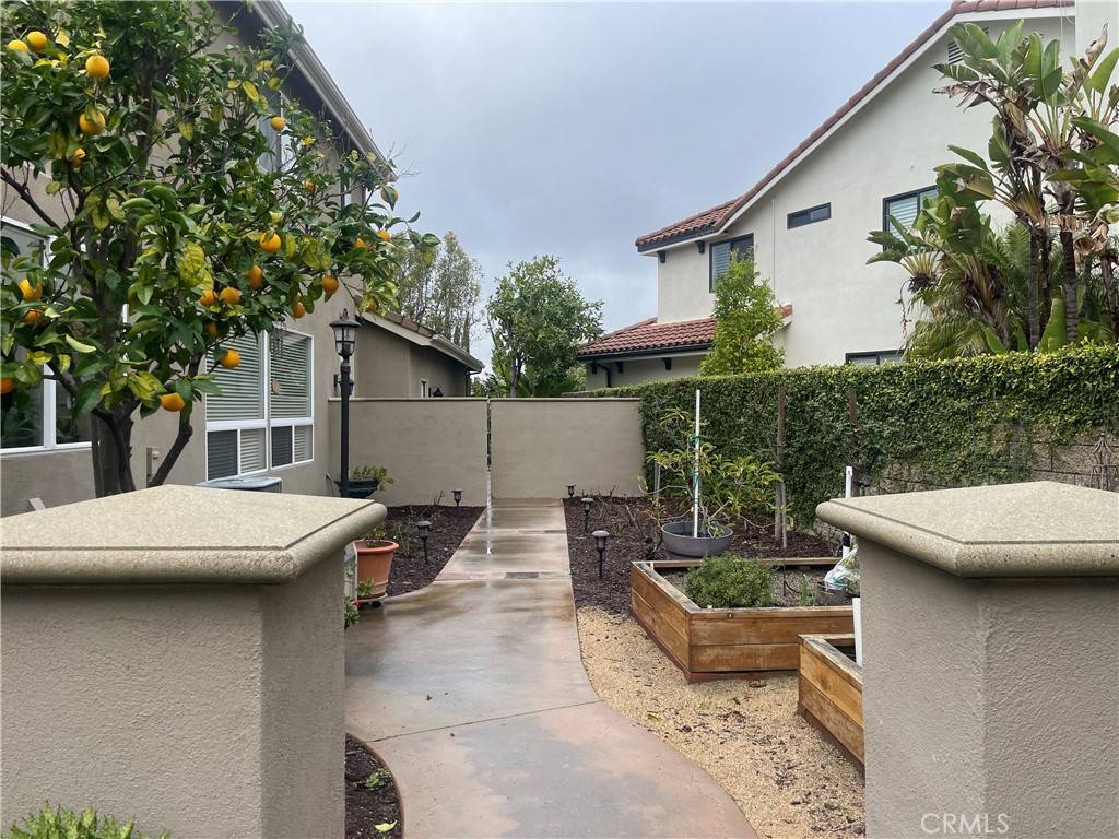Rancho Santa Margarita, CA 92679,6 Aspen Leaf