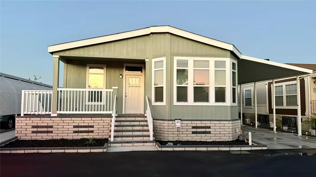 9850 GARFIELD AVE ##39, Huntington Beach, CA 92646