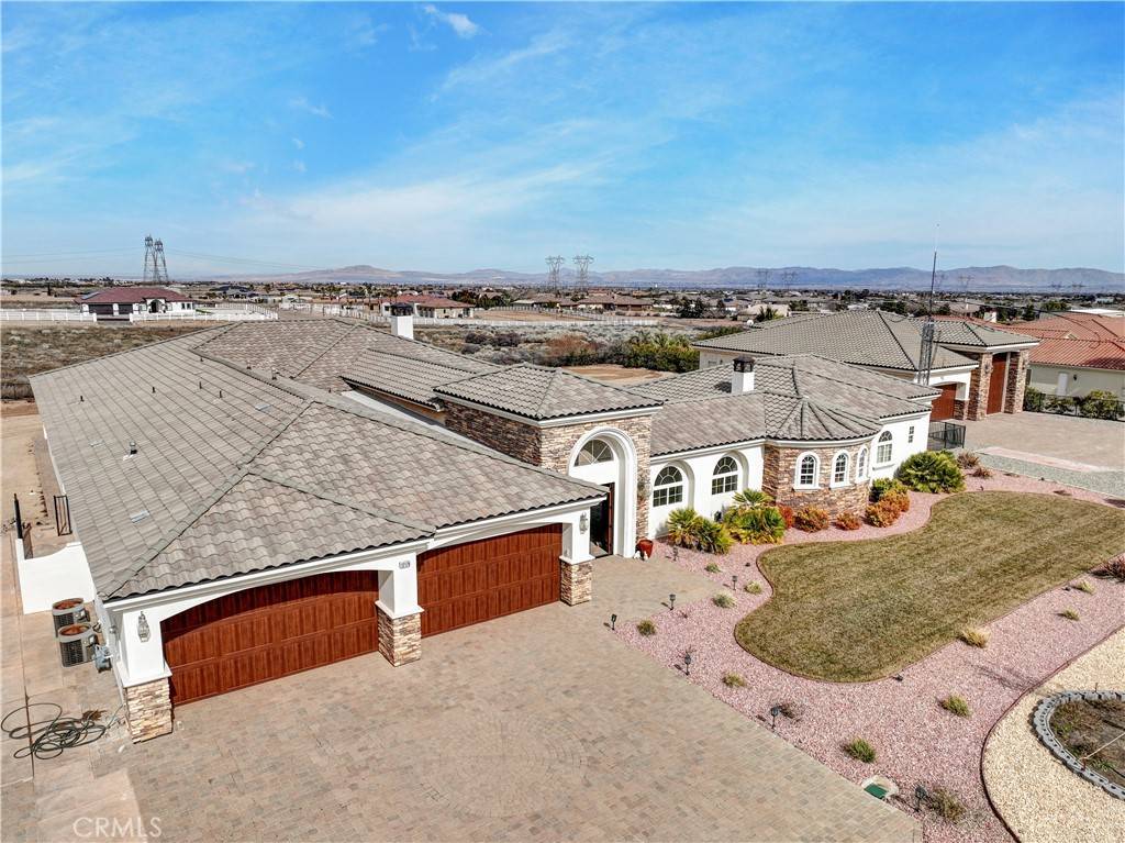 12176 Whitehaven ST, Oak Hills, CA 92344