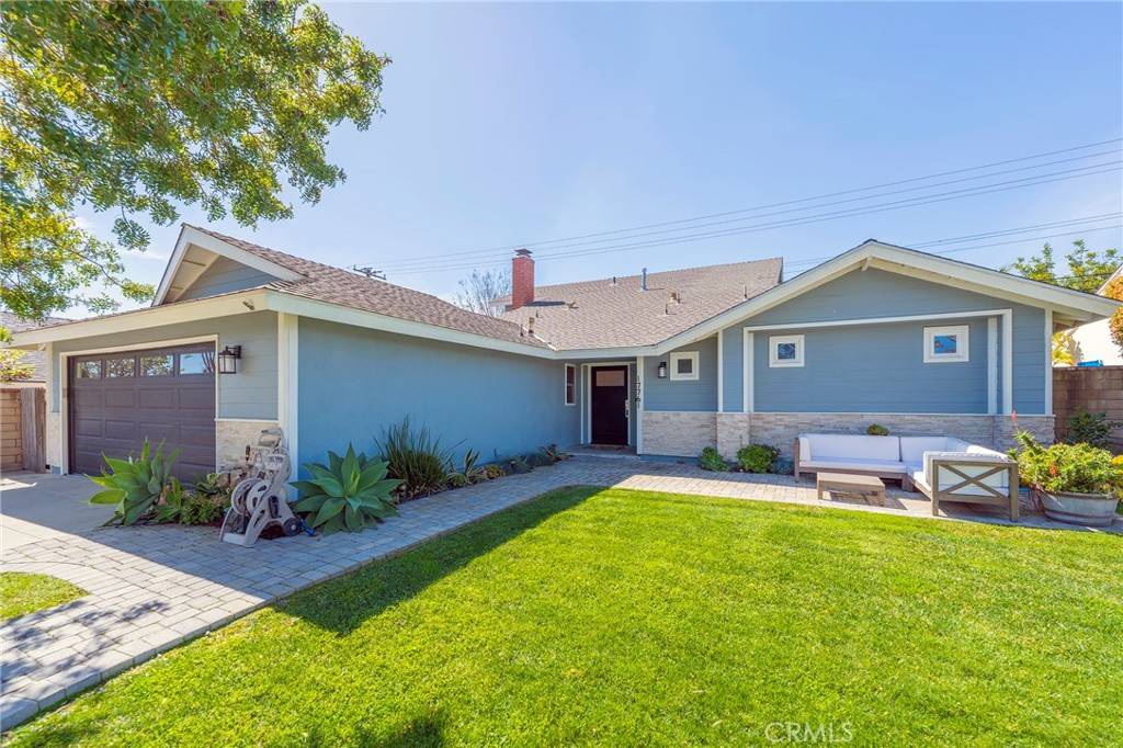 17761 Misty LN, Huntington Beach, CA 92649