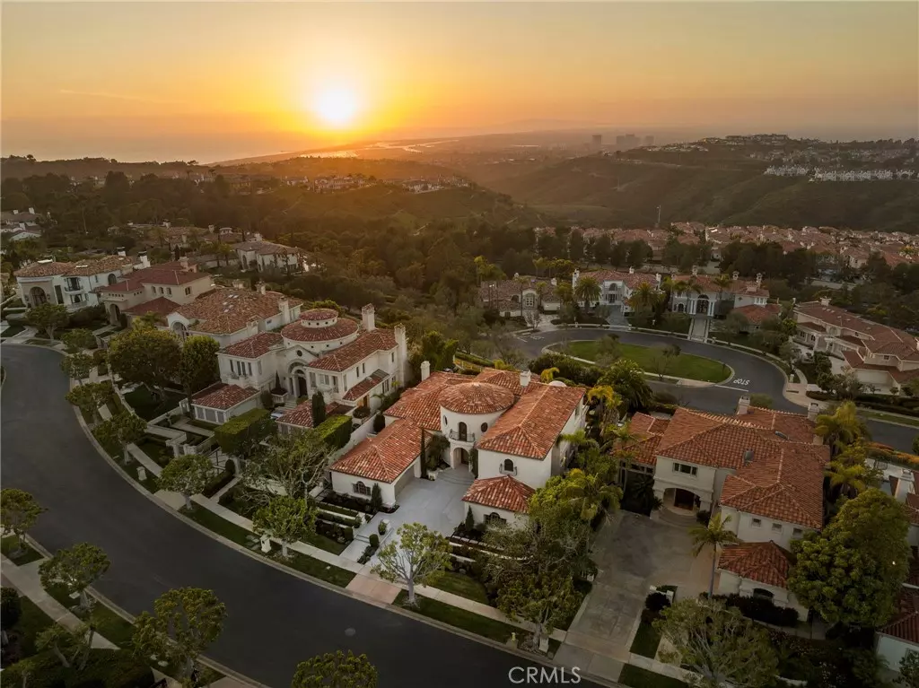Newport Coast, CA 92657,7 Telescope