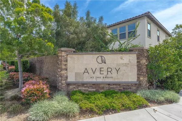 Santa Ana, CA 92705,2238 N Lyon ST