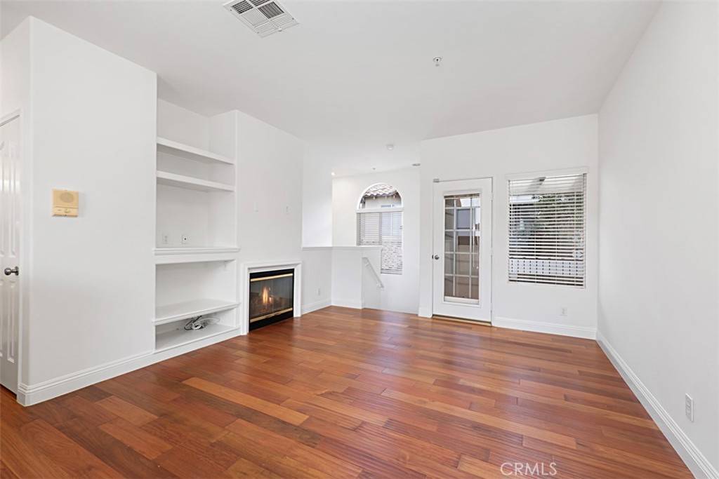 Tustin, CA 92782,2428 Sunningdale DR