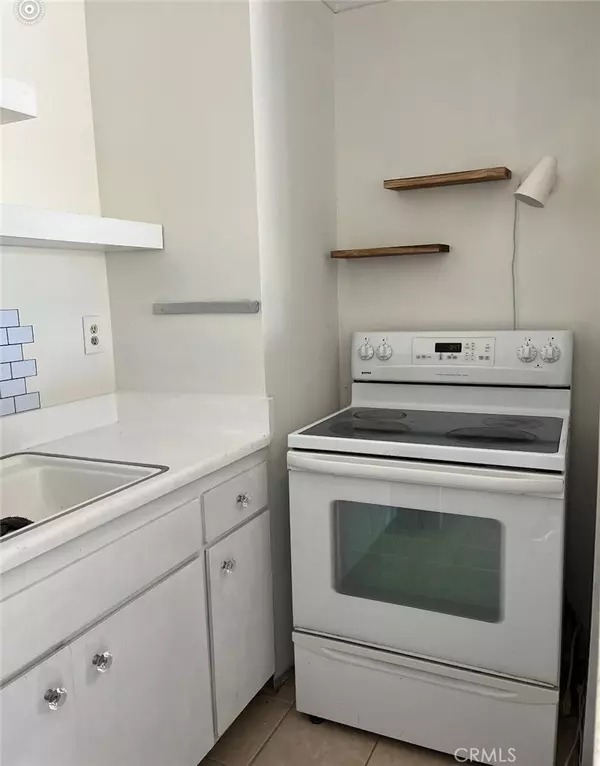 Long Beach, CA 90804,5585 E Pacific Coast #224