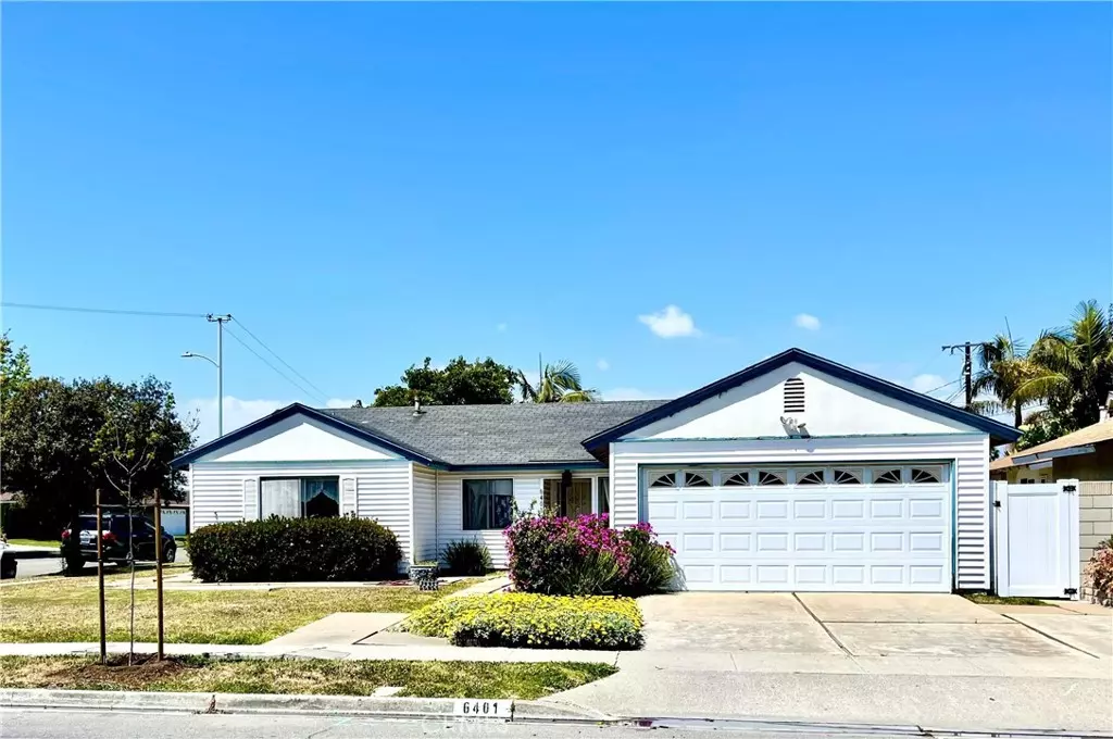 Huntington Beach, CA 92647,6401 Royal Oak Drive