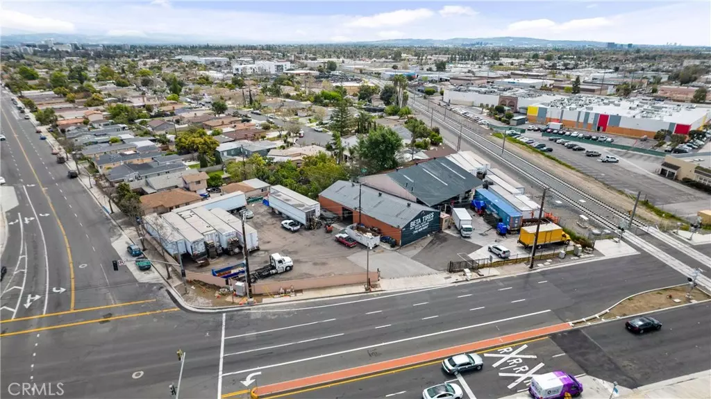711 N Fairview ST, Santa Ana, CA 92703