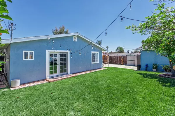 La Mirada, CA 90638,15008 Manzanares Road