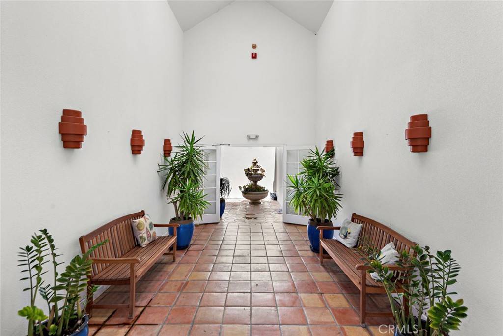 San Clemente, CA 92672,206 Avenida Montalvo #2