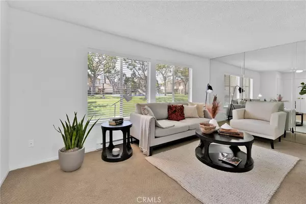 Santa Ana, CA 92707,3011 Bradford PL #411