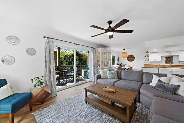 San Clemente, CA 92672,214 Via Robina #1