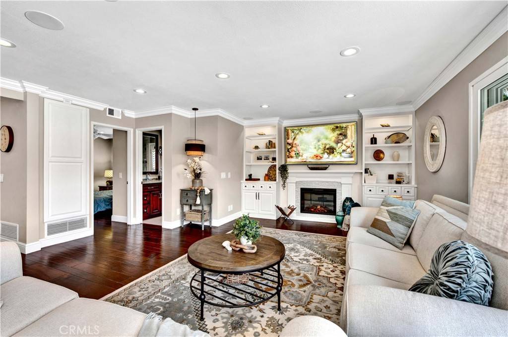 Fountain Valley, CA 92708,17568 Oak ST