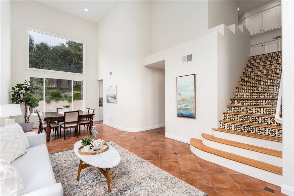 406 Avenida Ossa, San Clemente, CA 92672