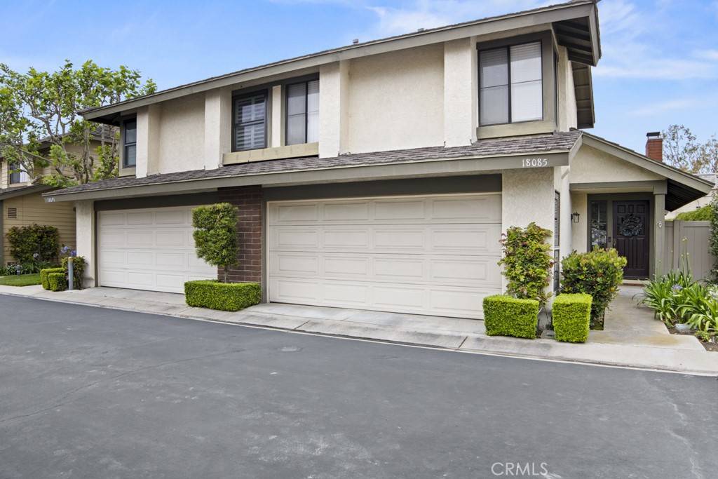 18085 Red Oak CT, Fountain Valley, CA 92708