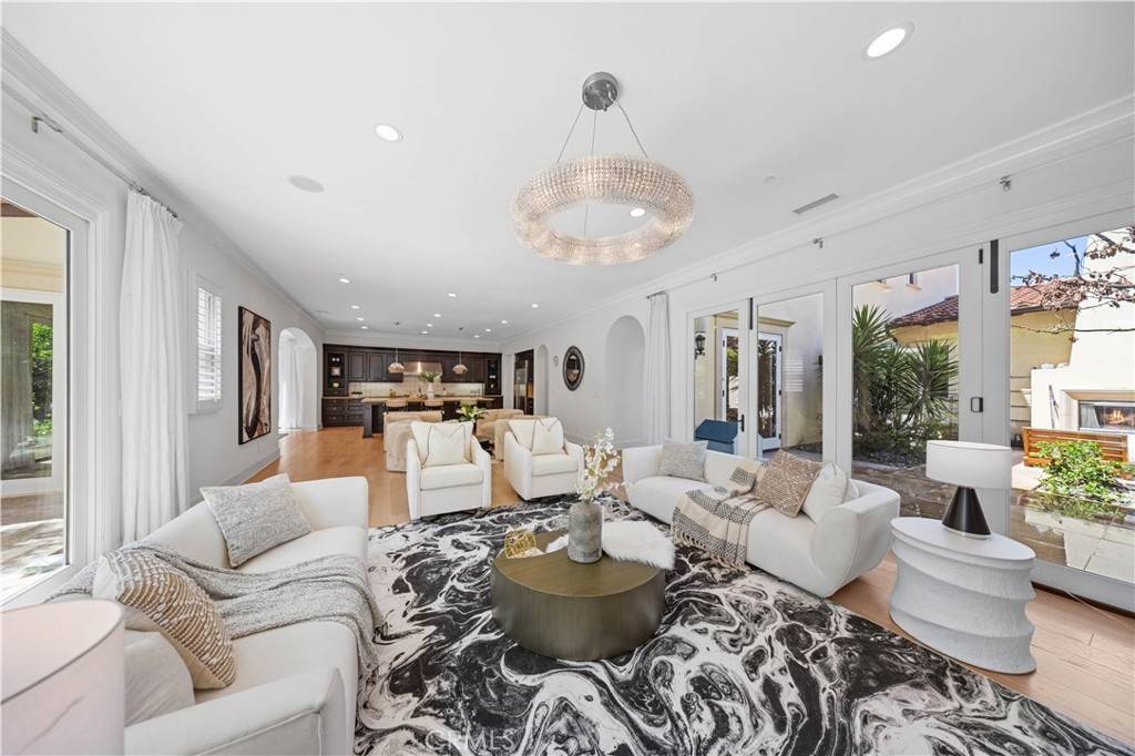 Irvine, CA 92618,74 Harrison