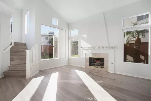 Aliso Viejo, CA 92656,4 Walnut DR