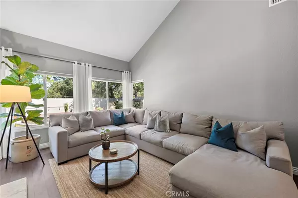 Rancho Santa Margarita, CA 92688,3 Snowberry