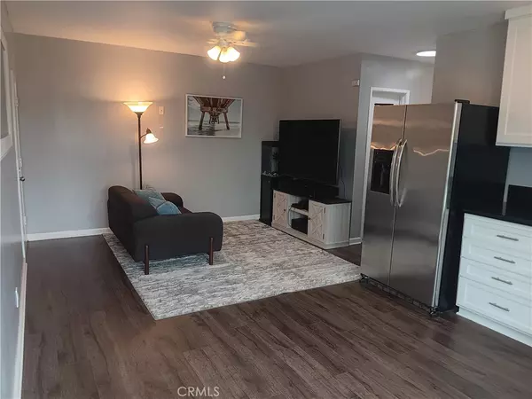 Los Angeles, CA 90066,4361 Berryman AVE #11