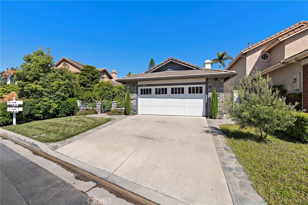 Rancho Santa Margarita, CA 92679,27 Somerset