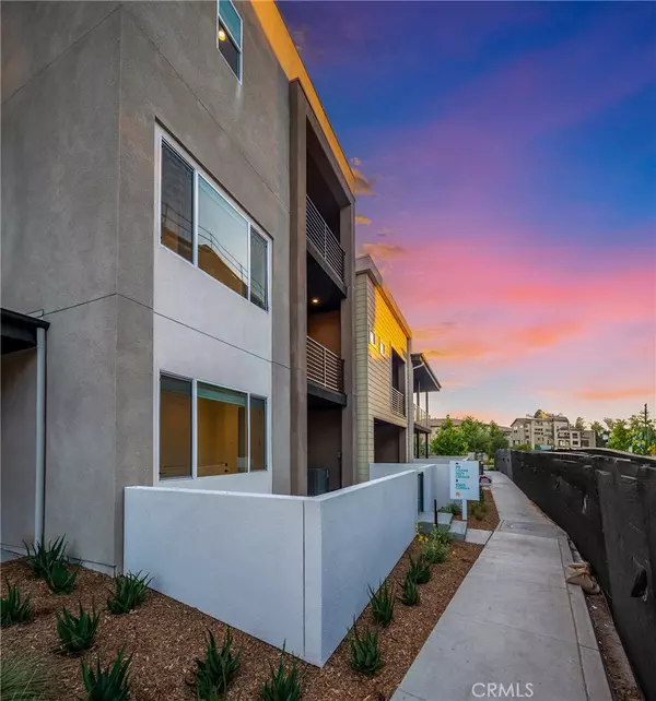 77 Culture, Irvine, CA 92618