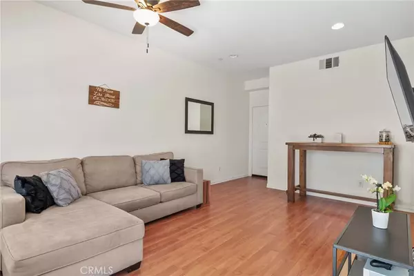 Anaheim, CA 92802,1556 W Katella AVE #3