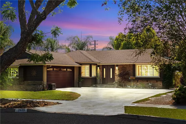 2623 N Louise ST, Santa Ana, CA 92706