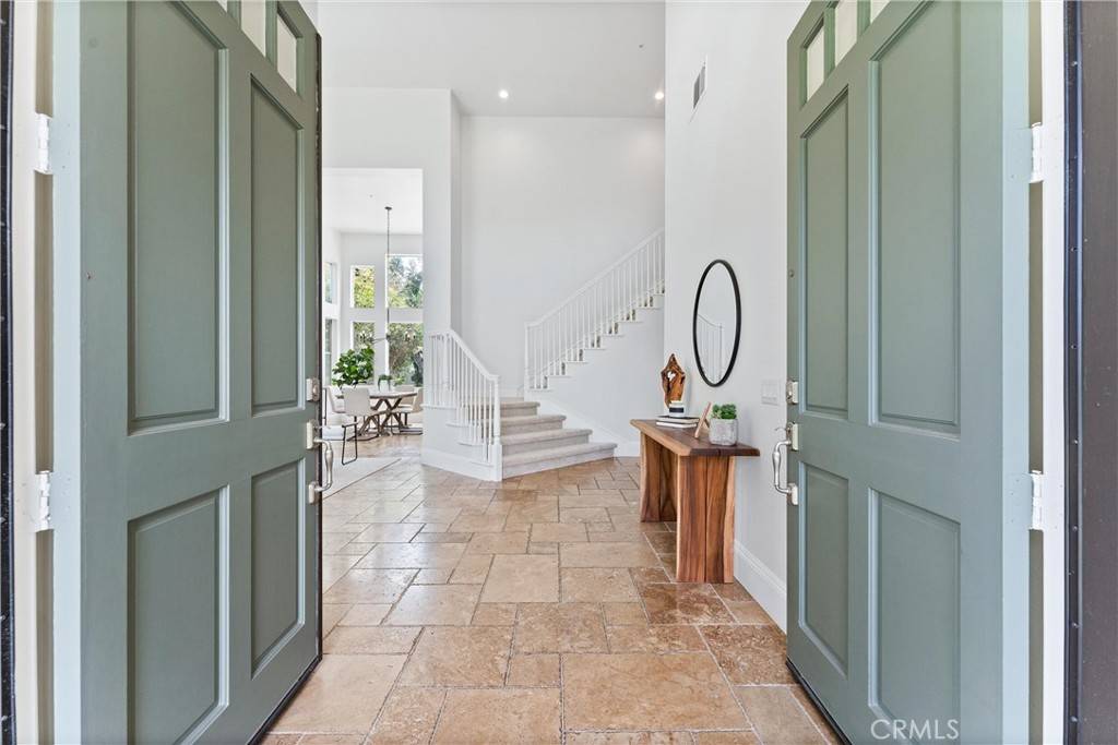 San Clemente, CA 92673,2425 Via Mero