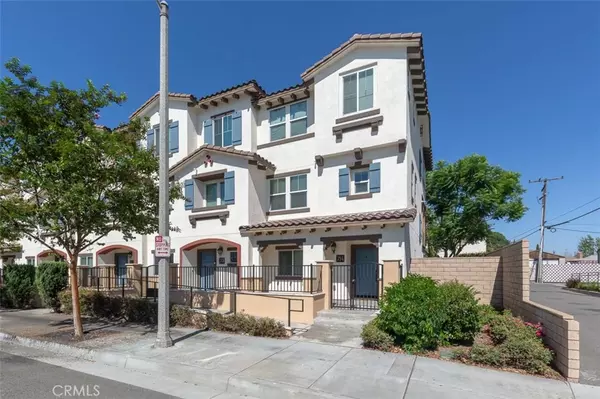 Fullerton, CA 92832,754 S Euclid ST