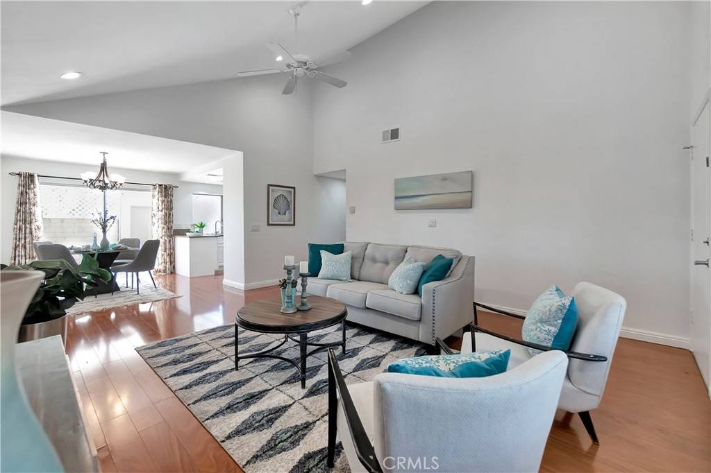 Irvine, CA 92604,30 Silverwood