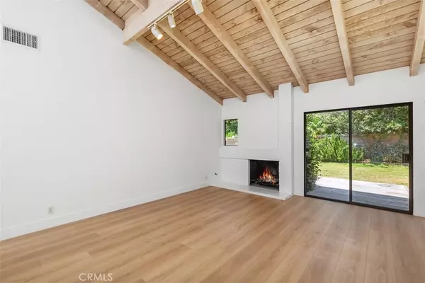 Irvine, CA 92612,4911 Corkwood LN