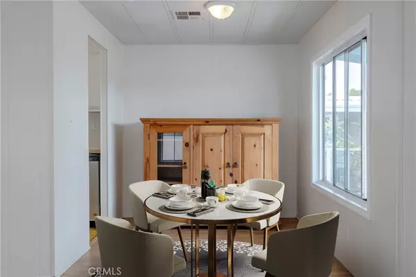 Costa Mesa, CA 92627,1973 Newport Blvd #17
