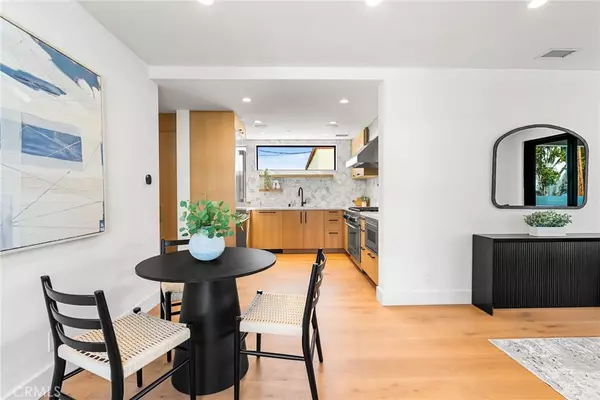 Corona Del Mar, CA 92625,521 1/2 Iris AVE
