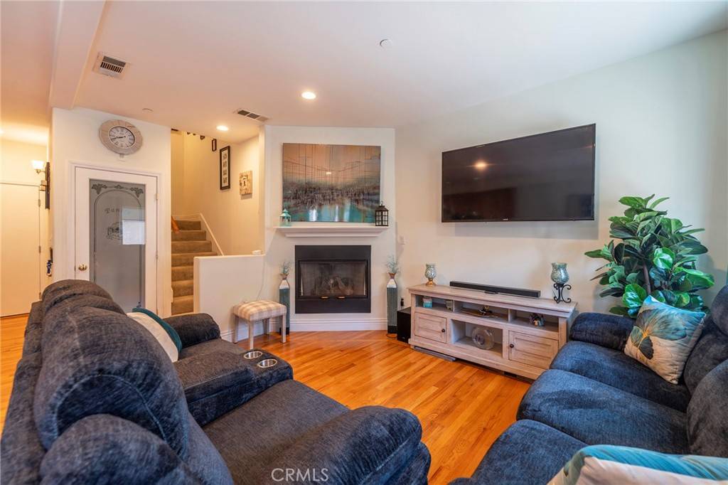 637 S Grand AVE #4, San Pedro, CA 90731
