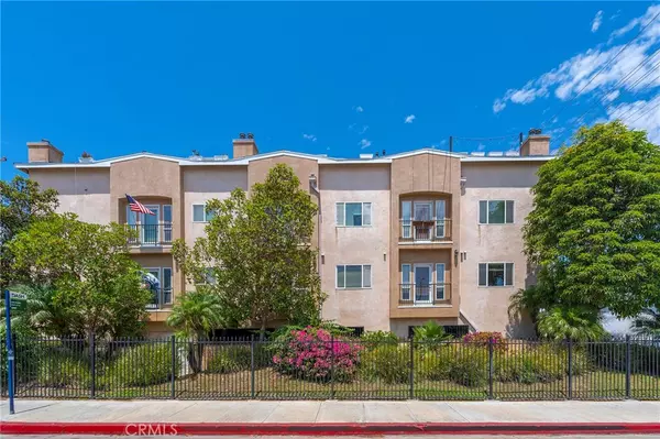 San Pedro, CA 90731,637 S Grand AVE #4