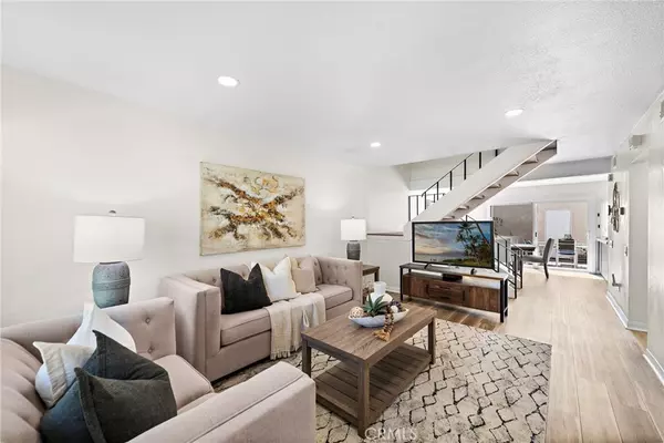 Brea, CA 92821,688 Archwood AVE