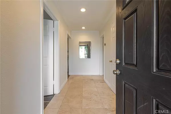 Anaheim, CA 92802,828 S Gilbuck DR