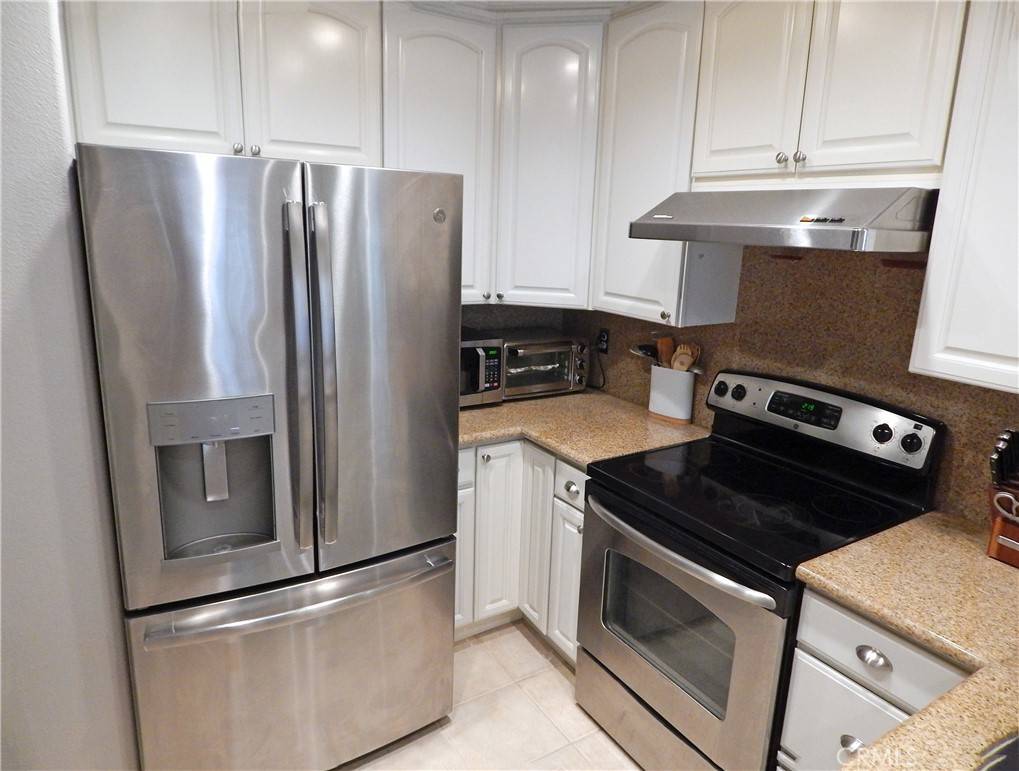 Tustin, CA 92782,2960 Champion WAY #809