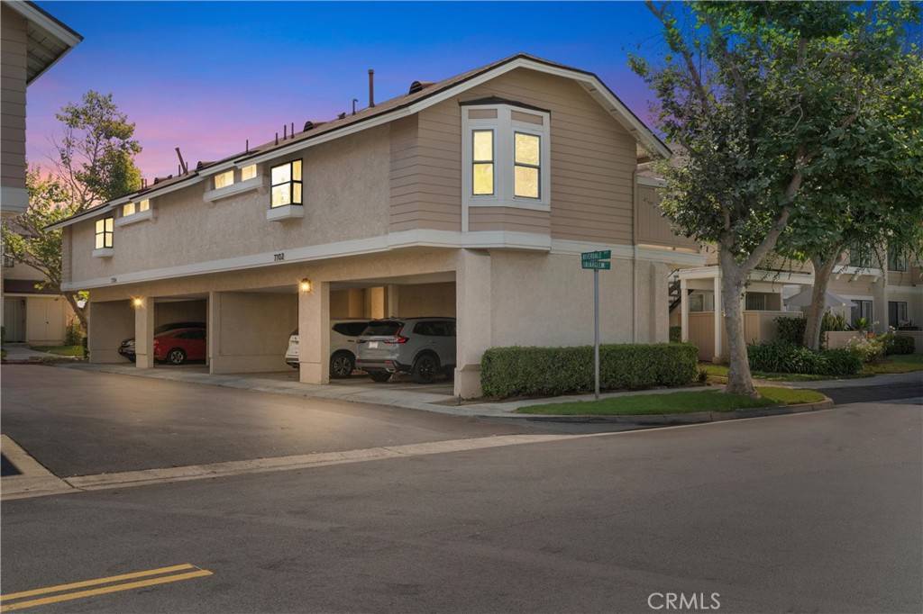 Stanton, CA 90680,7702 RIVERDALE WAY