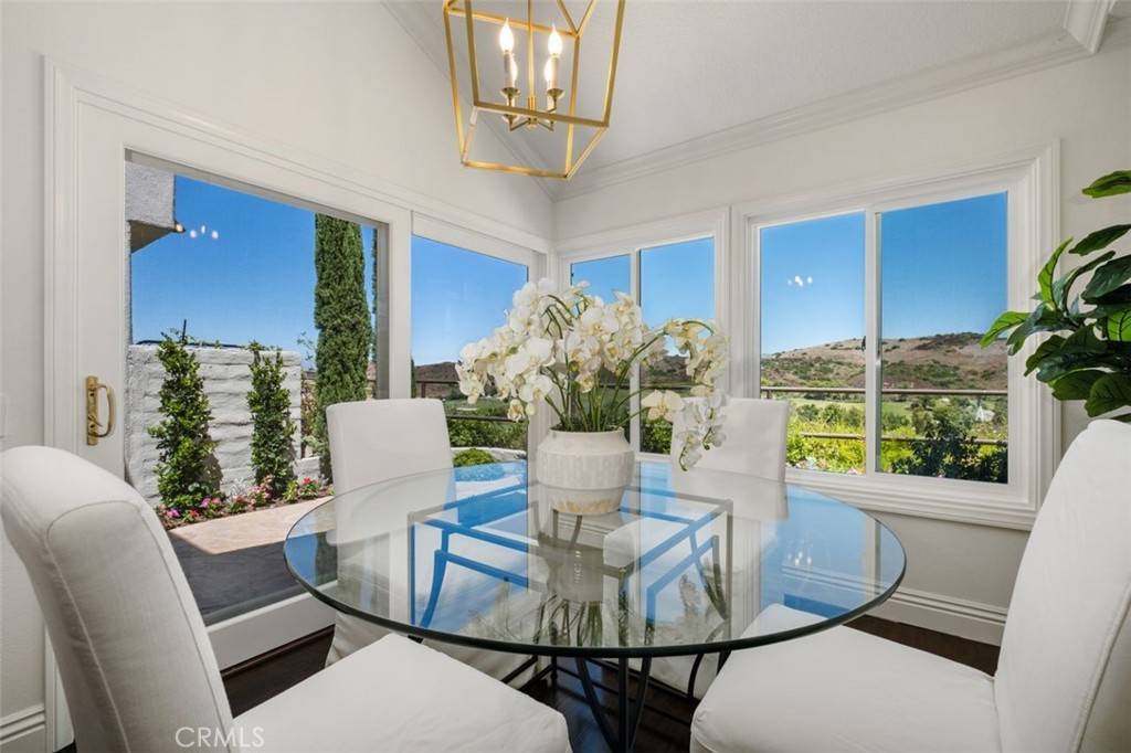 8 Los Gatos #16,  Irvine,  CA 92612