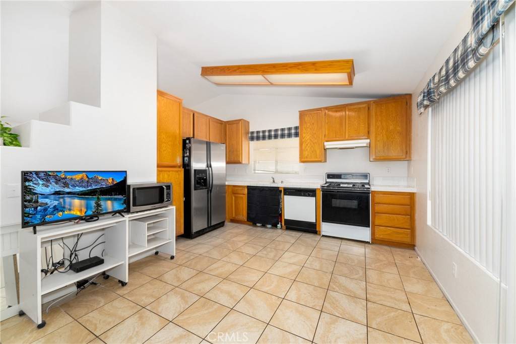 Victorville, CA 92392,13139 Bennington Drive