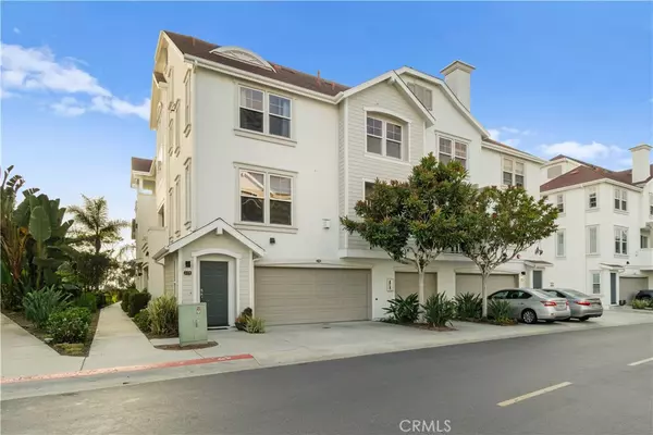 815 Harbor Cliff WAY #238, Oceanside, CA 92054