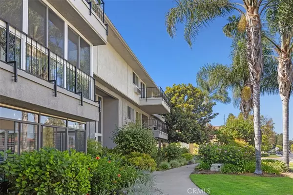 2393 Via Mariposa W #3F, Laguna Woods, CA 92637