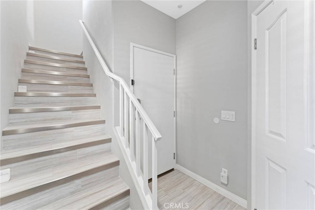 Tustin, CA 92782,2329 Ternberry CT